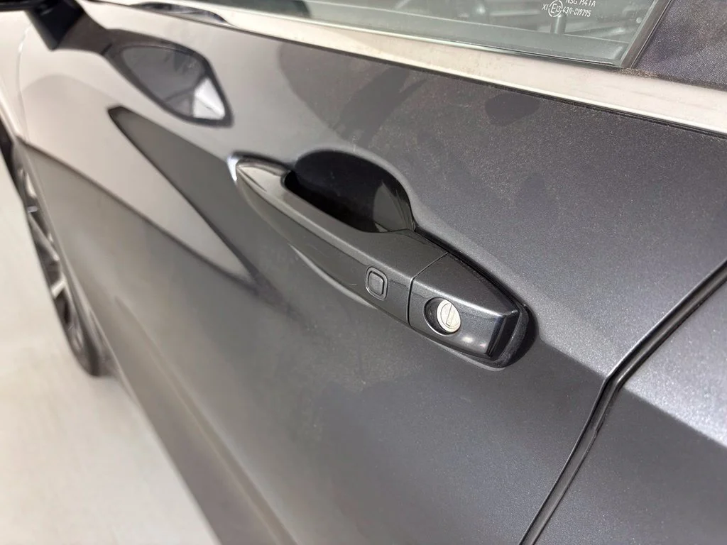 Used 2024 Gray Mitsubishi SE image 10