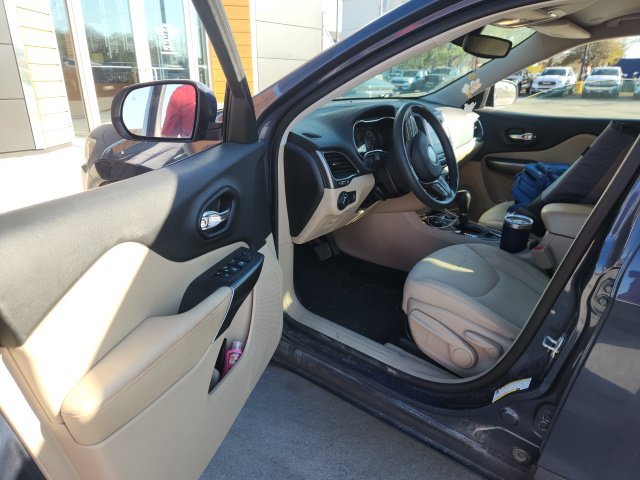 Certified Used 2021 Blue Jeep Latitude image 6