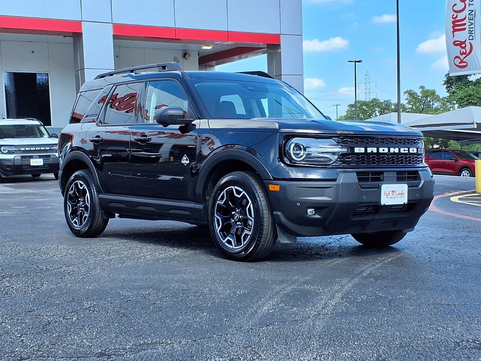 Used 2025 Black Ford Outer Banks image 3