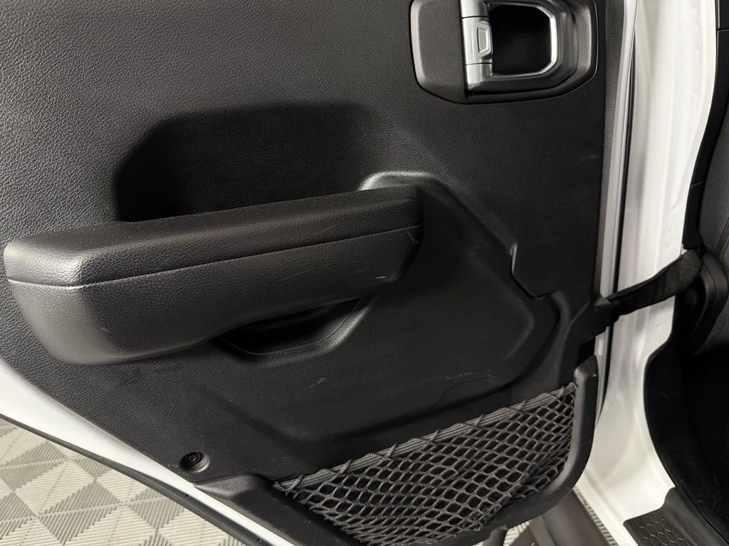 Used 2021 White Jeep Unlimited Willys image 23