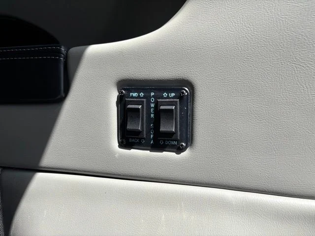 New 2026 Green Ford Explorer Limited SE image 11