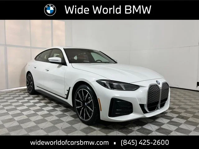 New 2026 White BMW xDrive40 image 1