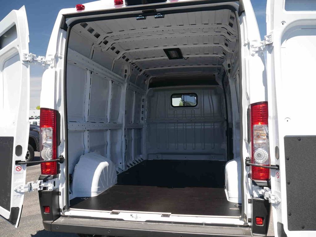 New 2026 Bright White Clear-Coat Exterior Paint RAM  image 14
