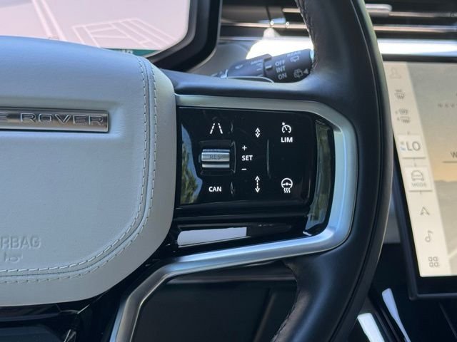 Certified Used 2025 Fuji White Land Rover SE image 24