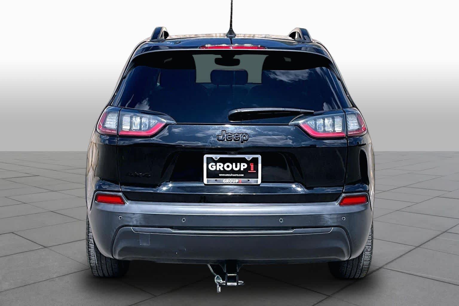Pre-Owned 2020 Jeep Cherokee Altitude