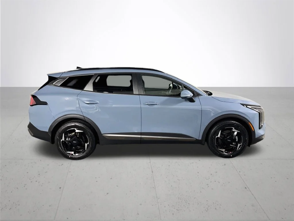 New 2027 Heritage Blue Kia EX image 5