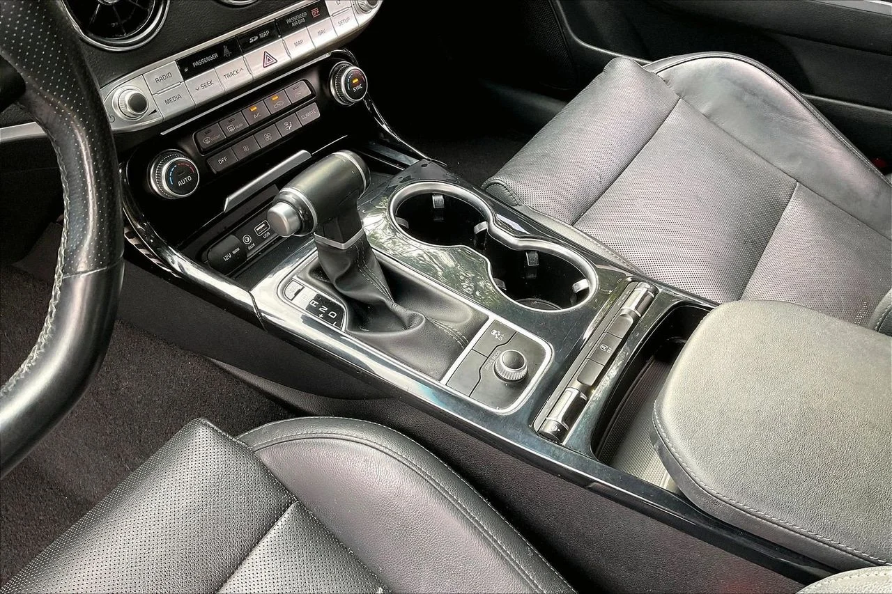 Used 2020  Kia GT-Line image 33