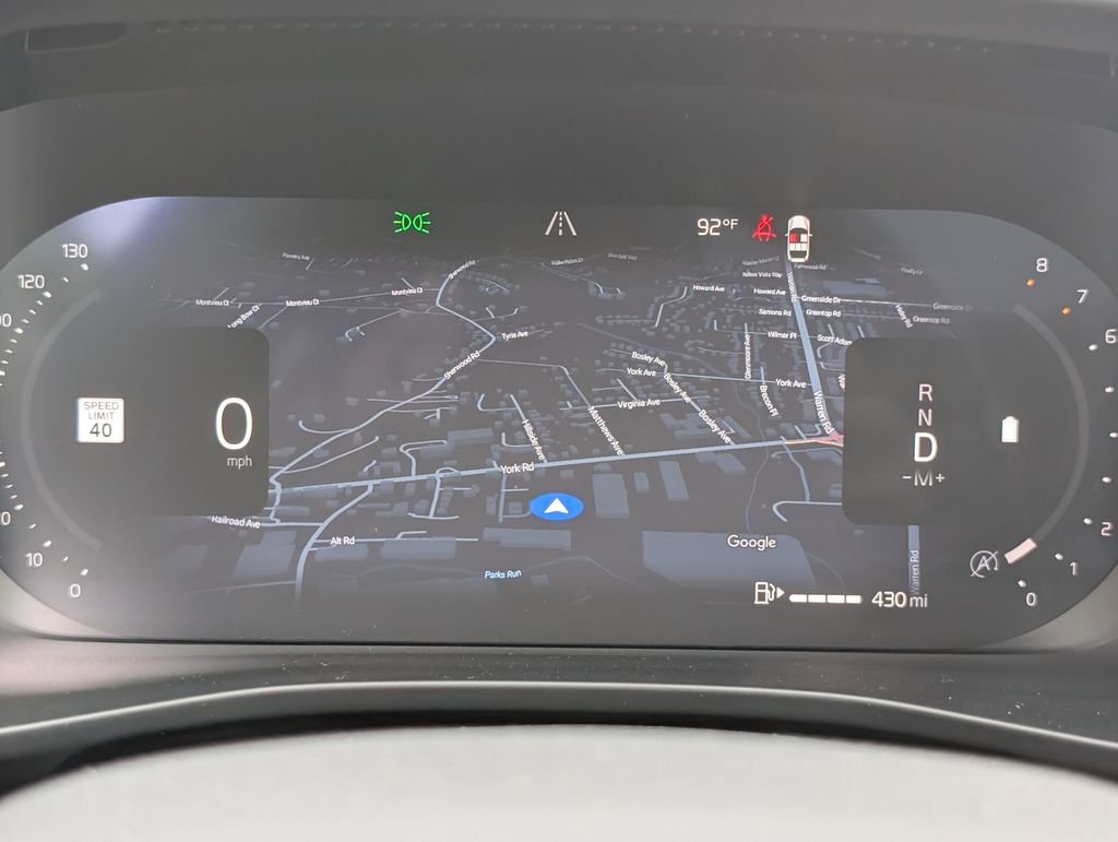 2026 Volvo XC40 Plus - Photo 24