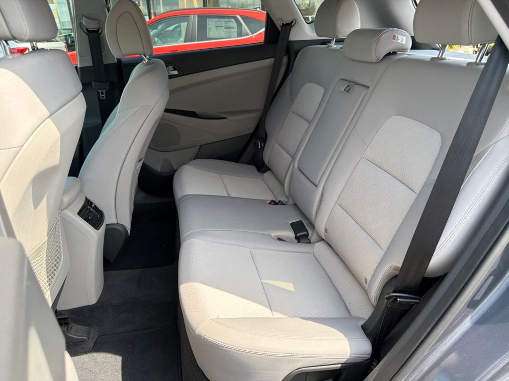 Used 2017 Gray Hyundai Sport image 33