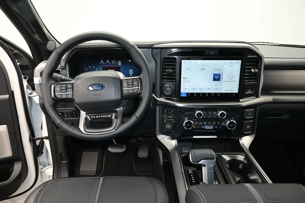 New 2026 Star White Metallic Tri-Coat Ford Platinum® image 14