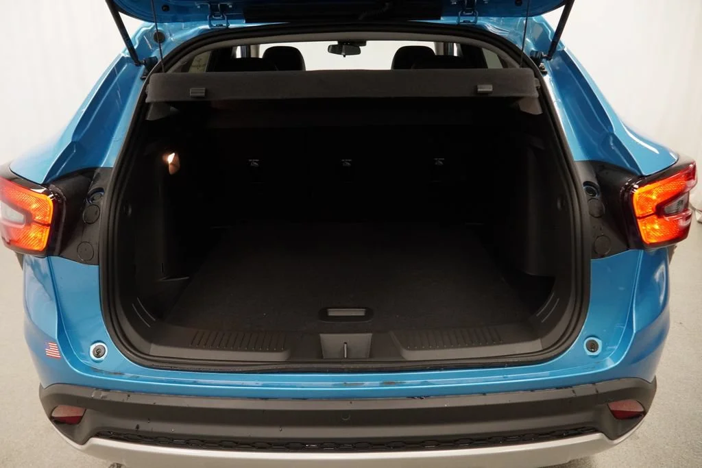 New 2026 Marina Blue Metallic Chevrolet LT image 24