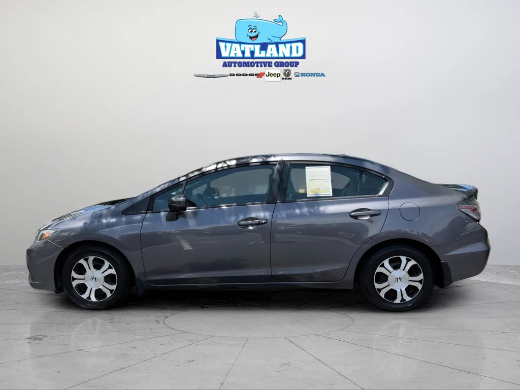 Used 2015 Modern Steel Metallic Honda Hybrid image 2