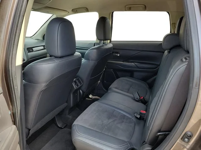 Used 2019 Brown Mitsubishi SE image 32