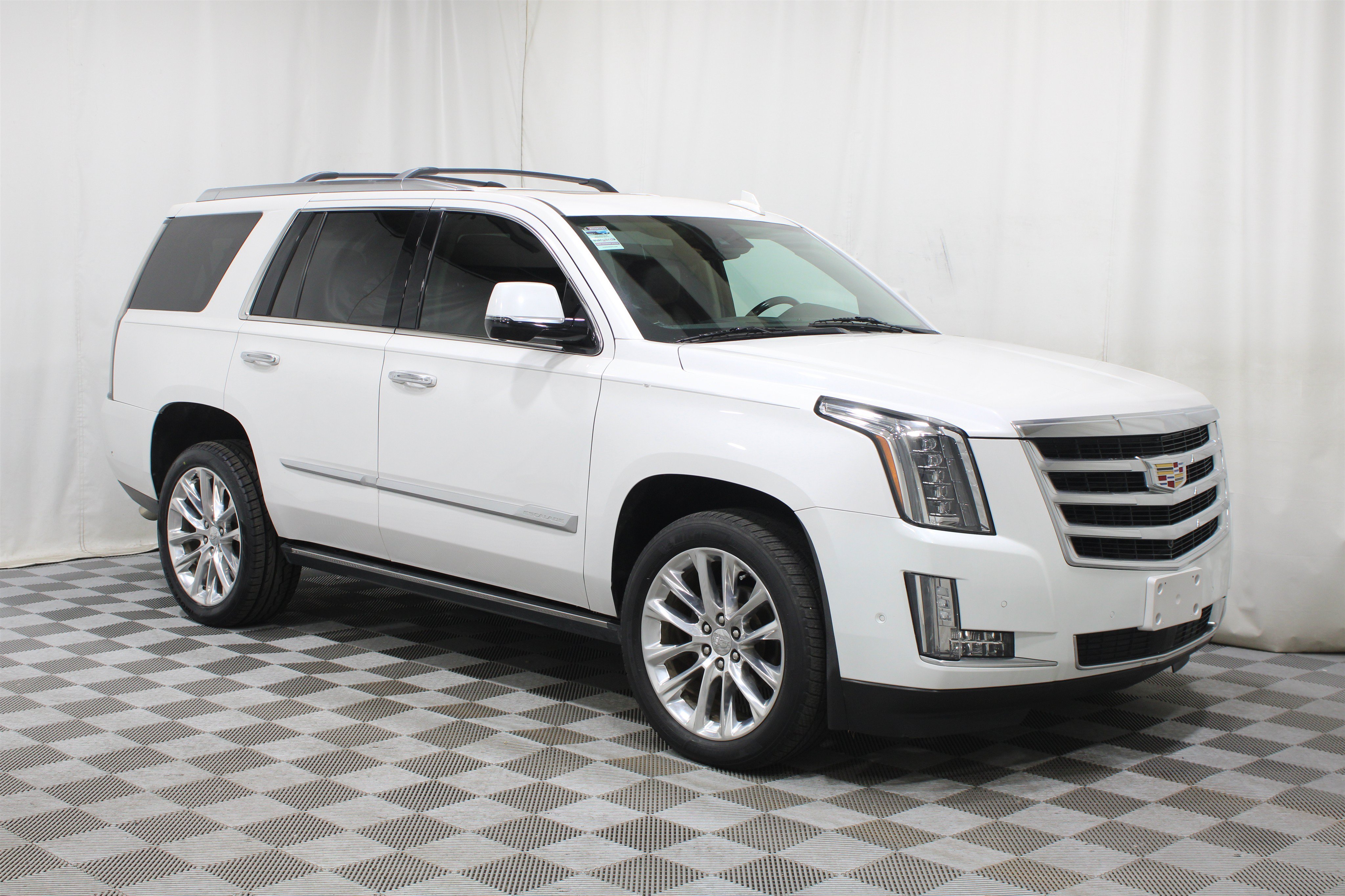 Used 2020 Crystal White Tricoat Cadillac Premium Luxury 4x4 image 1
