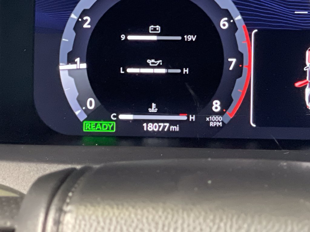 Certified Used 2025  Toyota Limited image 22