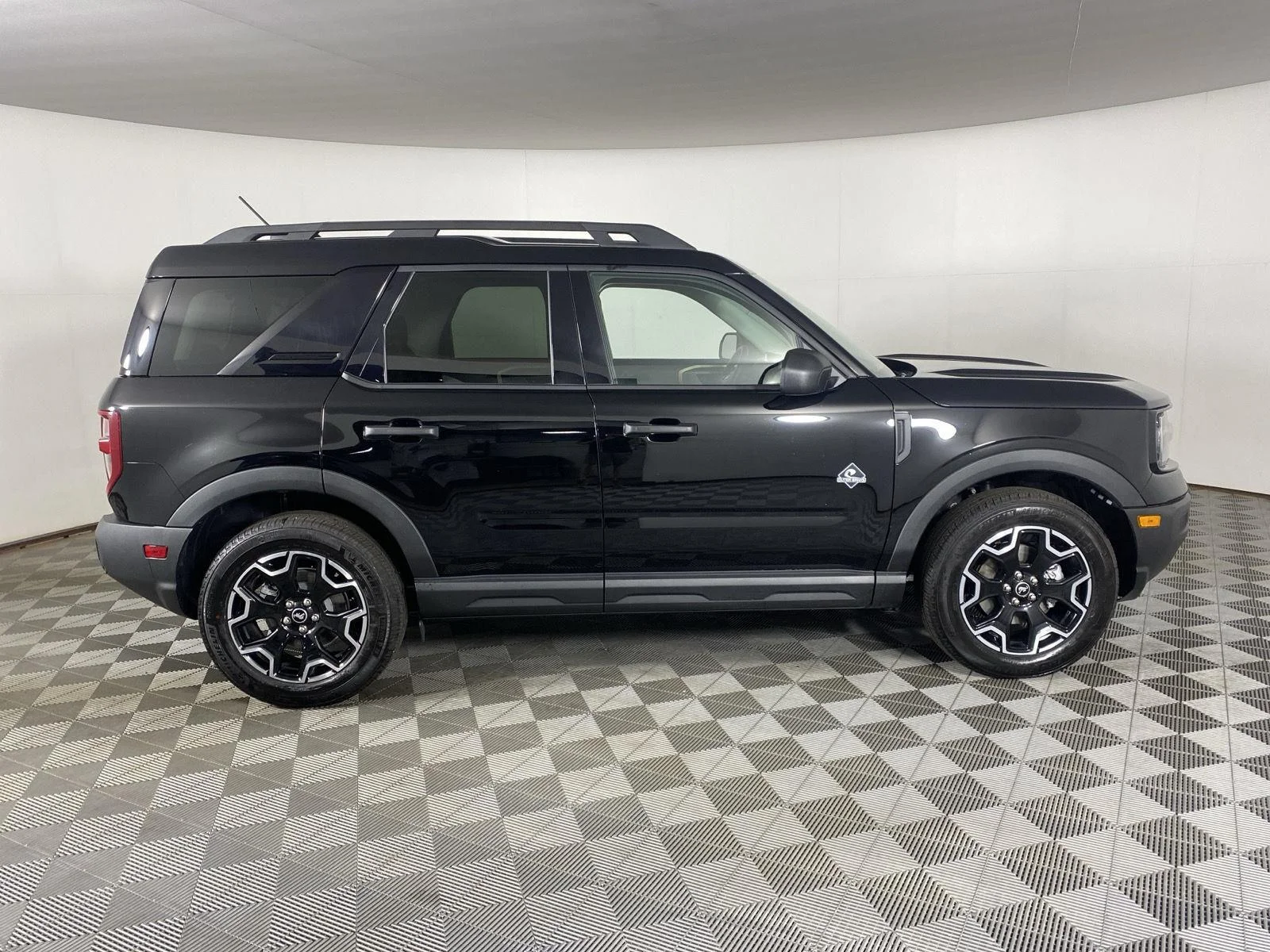 New 2026 Shadow Black Ford Outer Banks® image 8