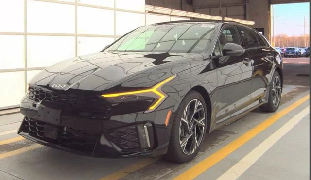 2025 Kia Optima GT-Line FWD's photo