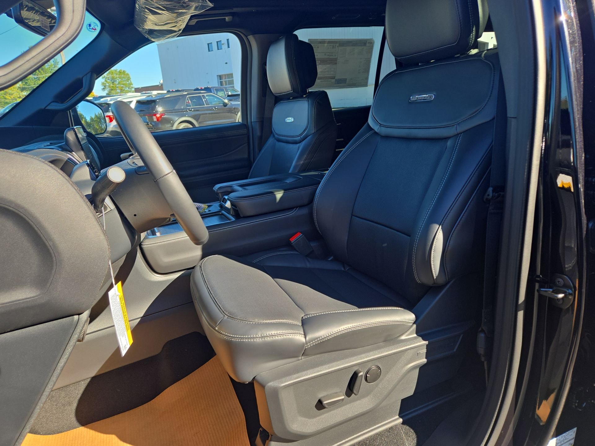 New 2027 Agate Black Metallic Ford MAX Platinum image 6