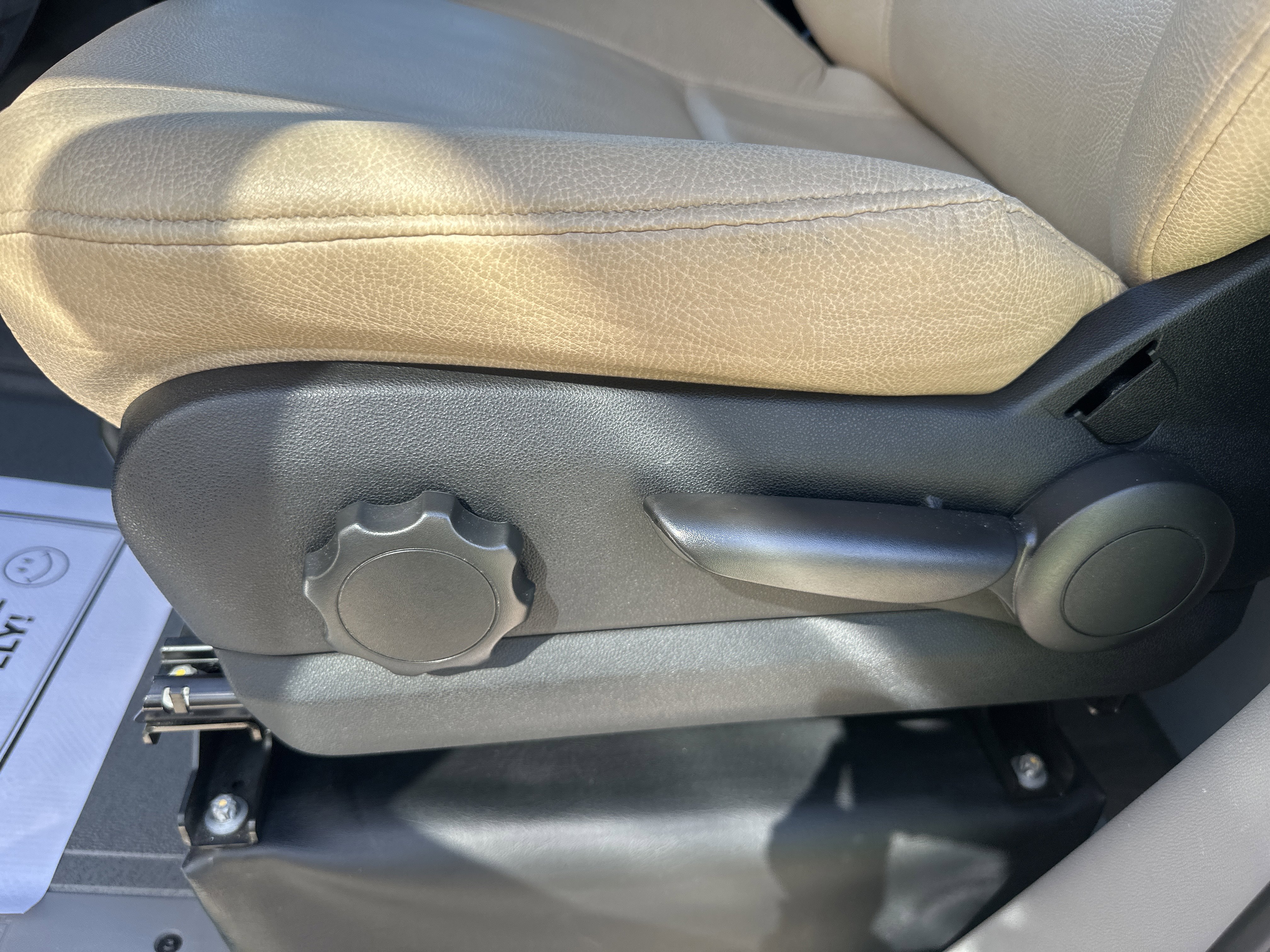 Used 2012 Steel Blue Mercedes-Benz EXT image 10