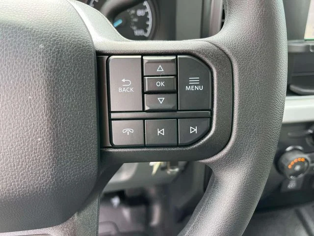 New 2026 Oxford White Ford F-550® XL image 21