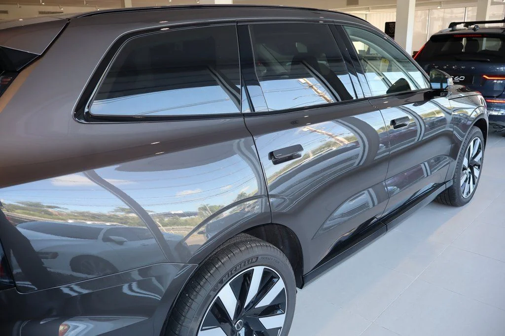 New 2025  Volvo Twin Motor Ultra image 7
