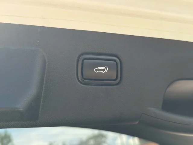 Used 2024 White Kia X-Line image 16