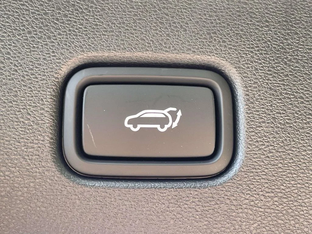 New 2026 White Hyundai SEL image 10