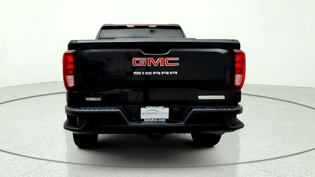 Used 2023 Onyx Black GMC 4WD Crew Cab 147