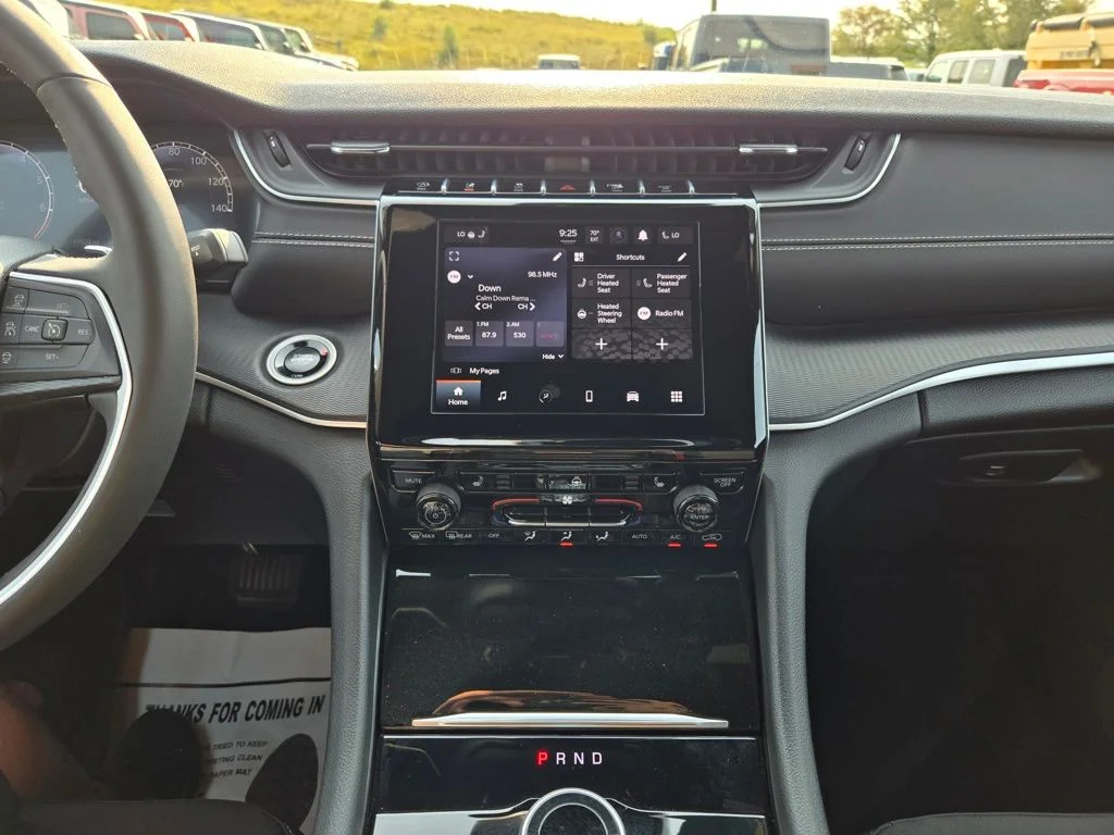 Used 2024 Black Jeep Laredo X image 23