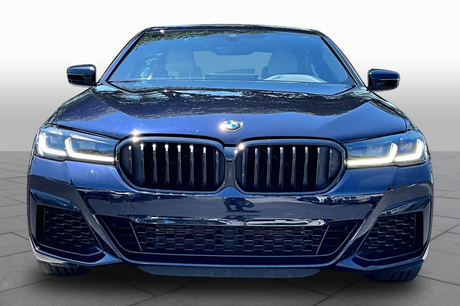 Used 2023 Carbon Black Metallic BMW 540i image 4