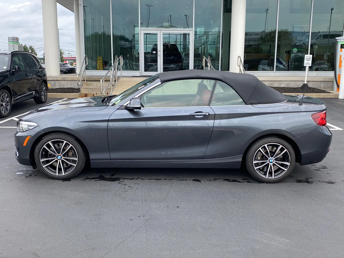 Used 2021 Mineral Grey Metallic BMW 230i xDrive image 4