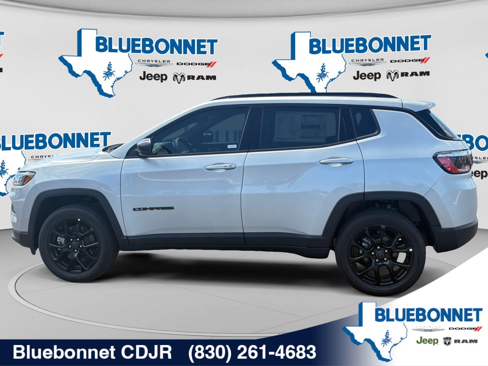 New 2026 Silver Zynith Metallic Clearcoat Jeep Latitude image 8