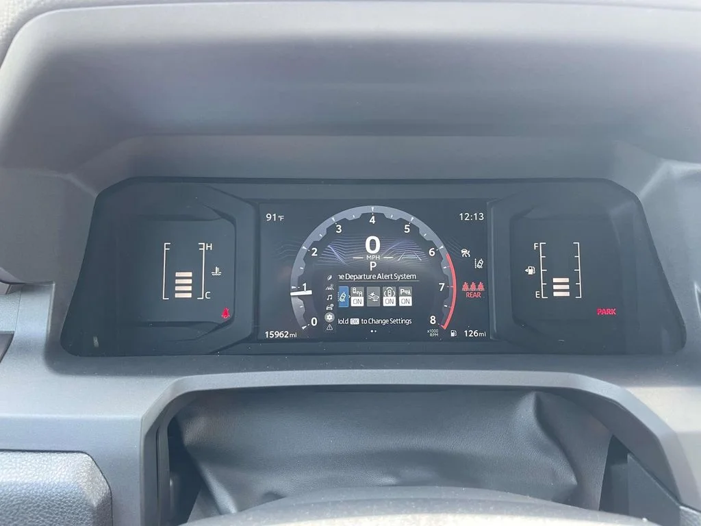 2024 Toyota Tacoma SR5 - Photo 11