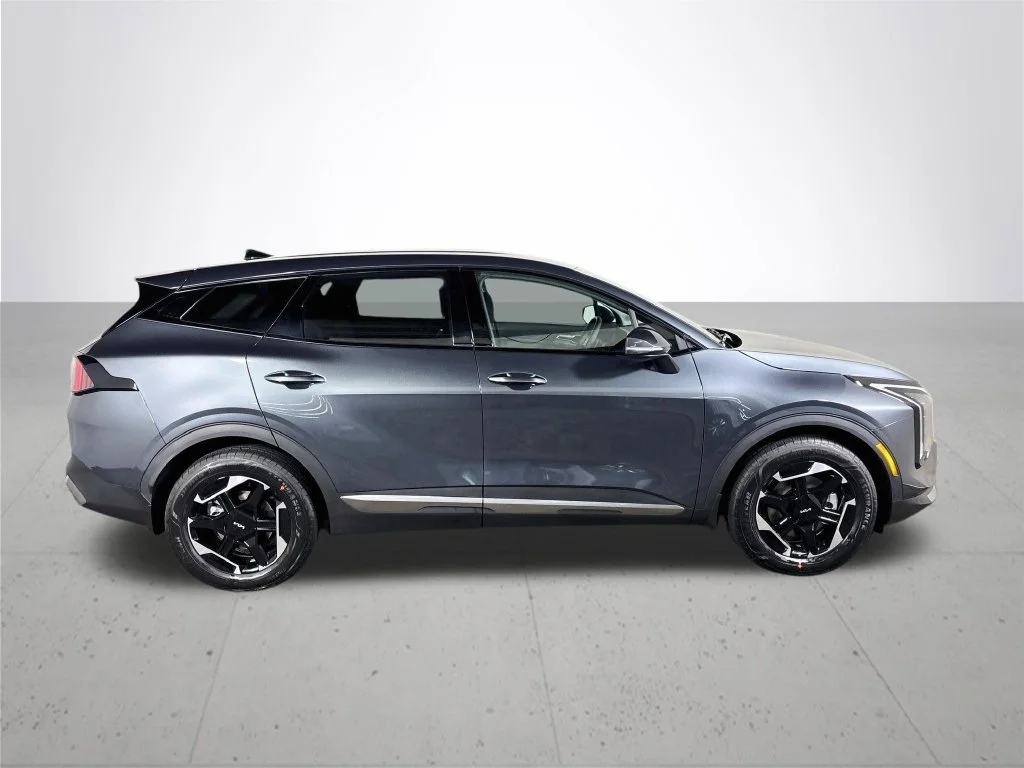 New 2027 Gravity Gray Kia S image 5