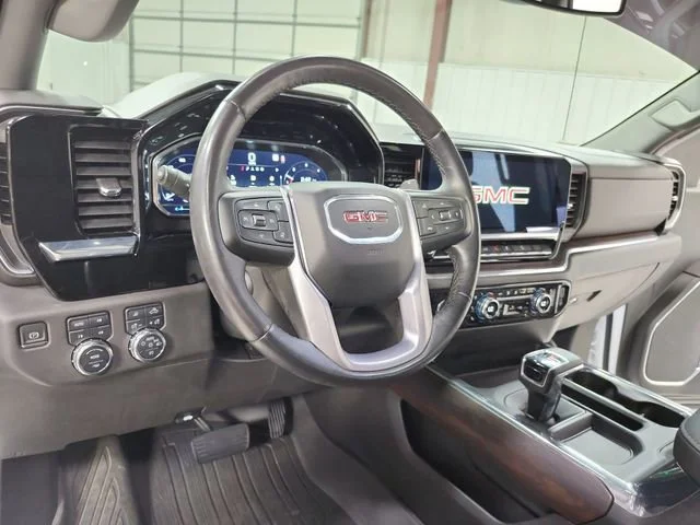 Used 2023 White Frost Tricoat GMC SLT image 18