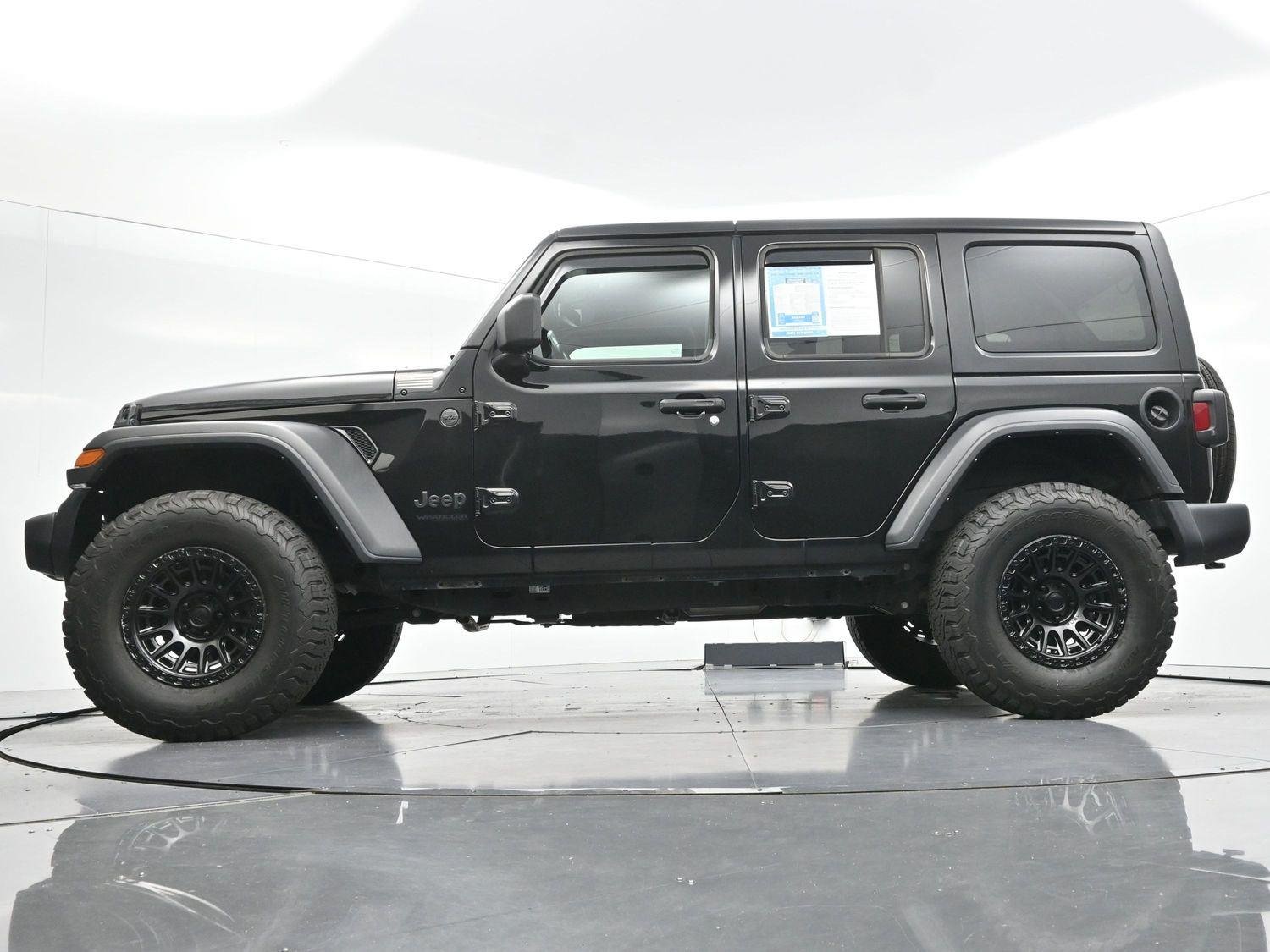 Used 2022 Black Clearcoat Jeep Unlimited Sport S image 38