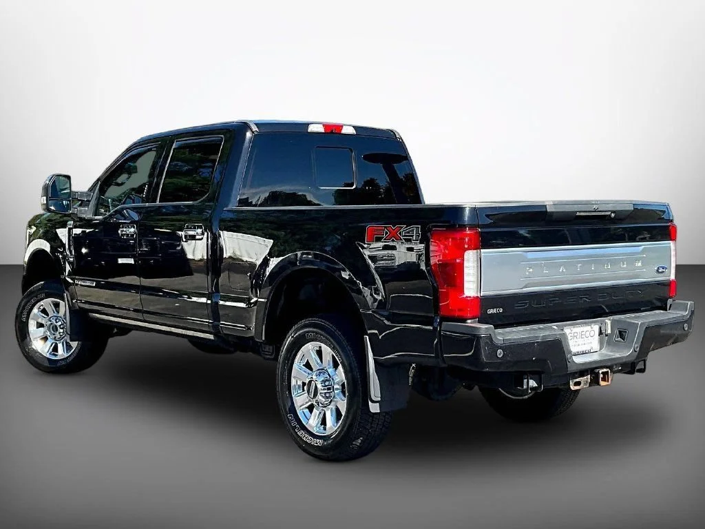 Used 2019 Black Metallic Ford Platinum image 5