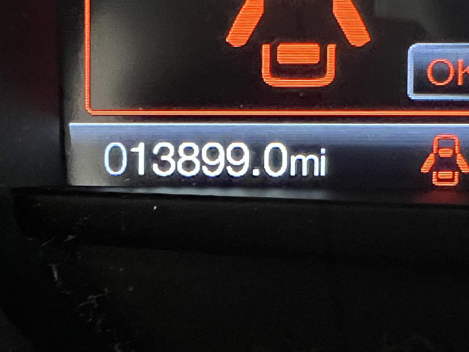 Used 2023 Oxford White Ford SEL image 17