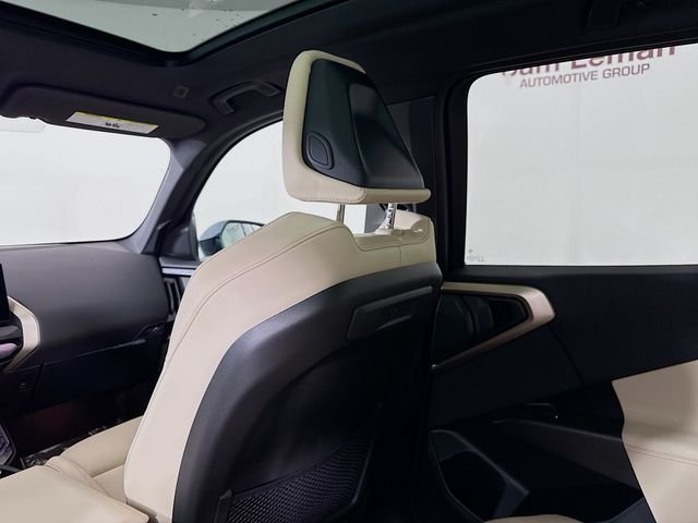 2025 BMW X3 30 - Photo 24