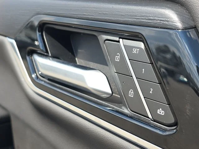 Used 2026 White GMC Denali image 28