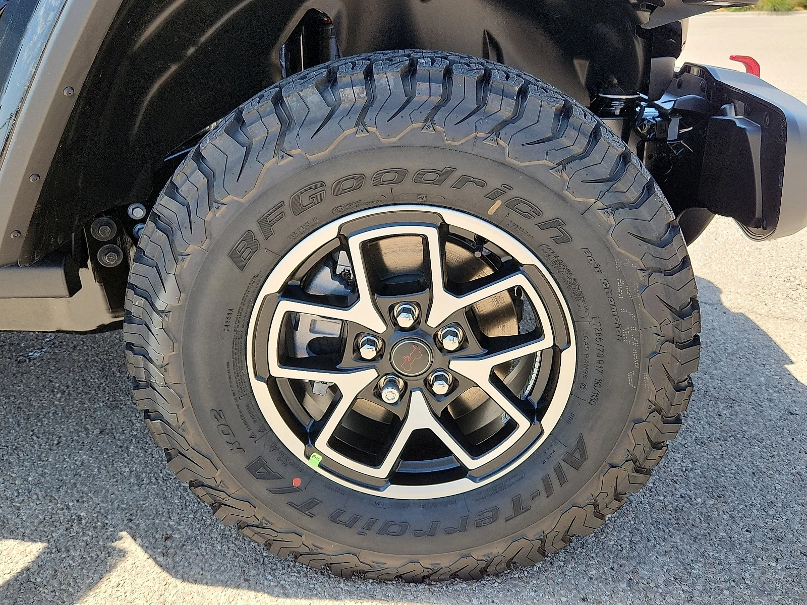 New 2026 Black Clear-Coat  Paint Jeep 4-DOOR RUBICON image 7