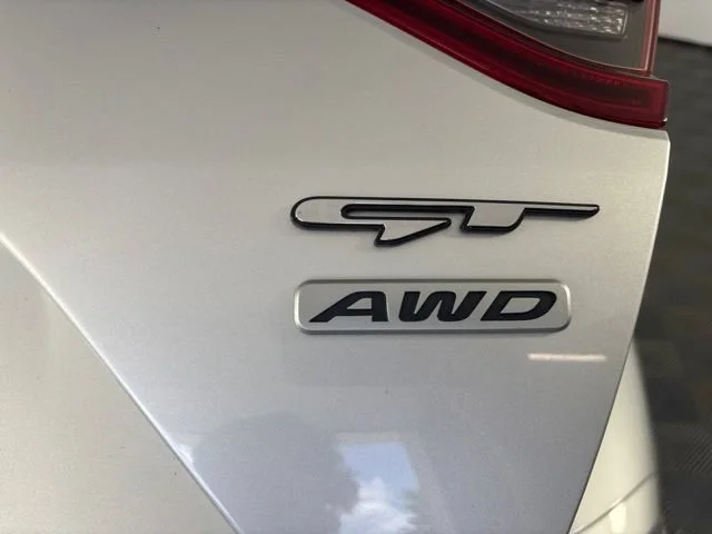 Used 2018 Silver Kia GT1 image 23