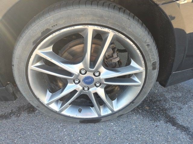 Used 2015 Black Ford Titanium image 24