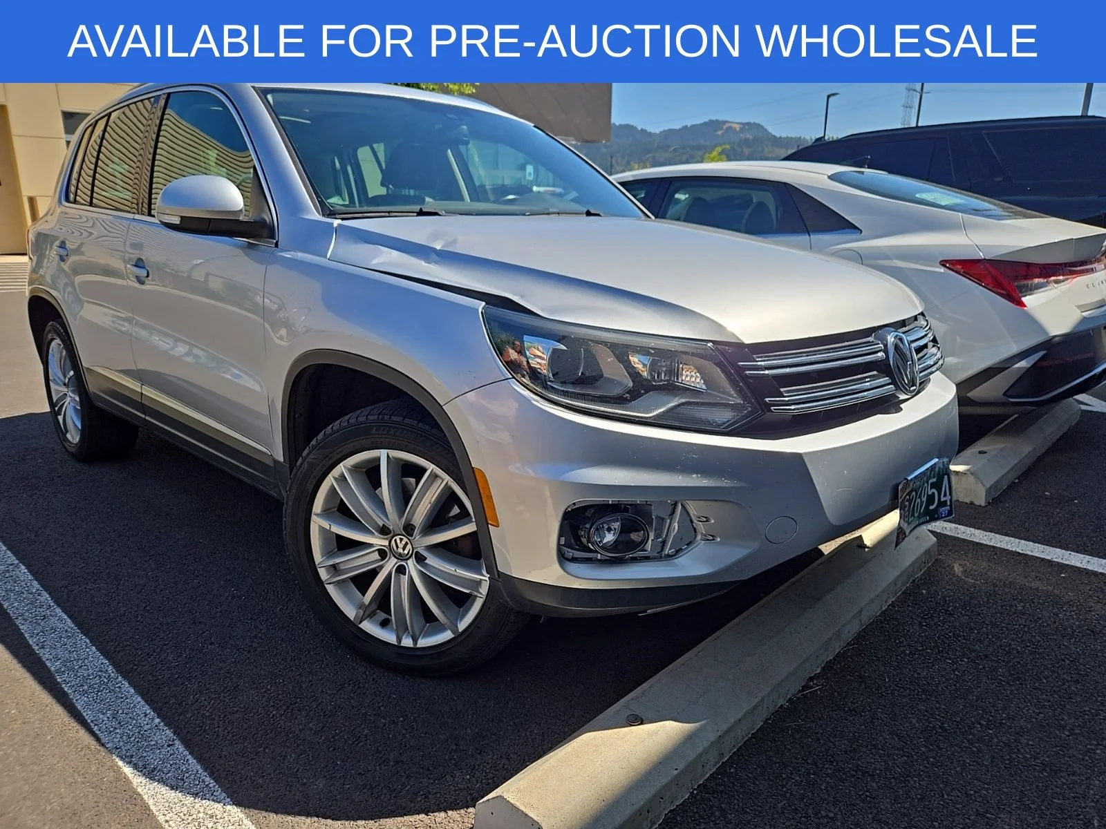Used 2016 Silver Volkswagen SE image 1