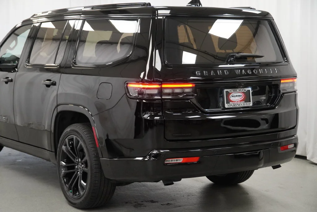 Used 2023 Black Jeep Series II image 16