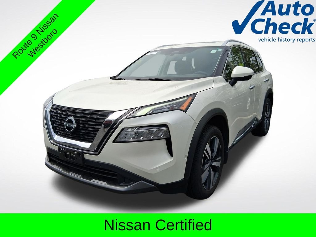 Used 2023 White Nissan SL image 4