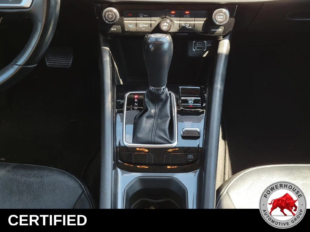 Used 2022 Black Jeep Latitude Lux image 23