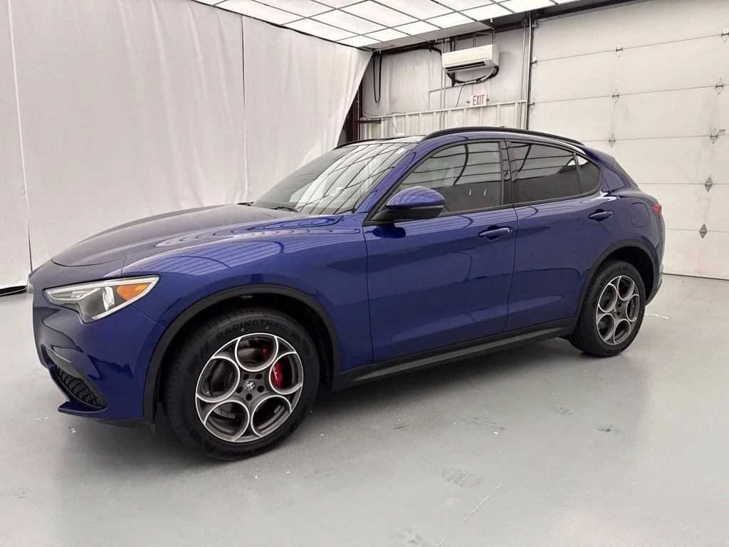 Used 2022 Blue Alfa Romeo Sprint image 3