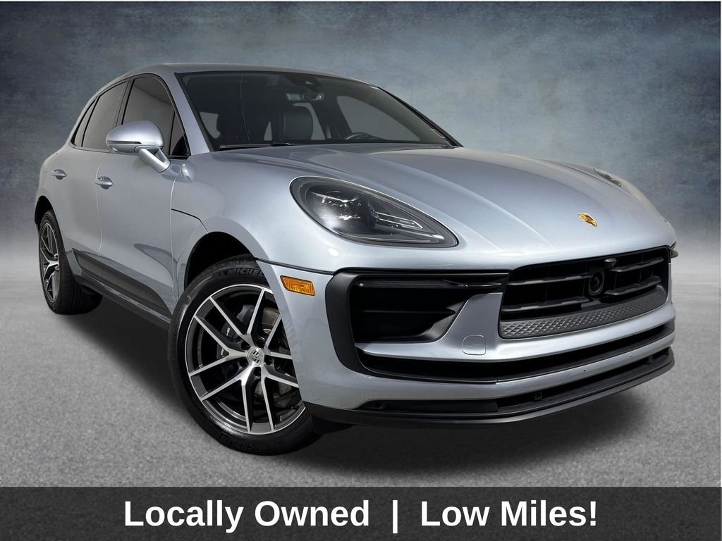 2023 Porsche Macan T's photo