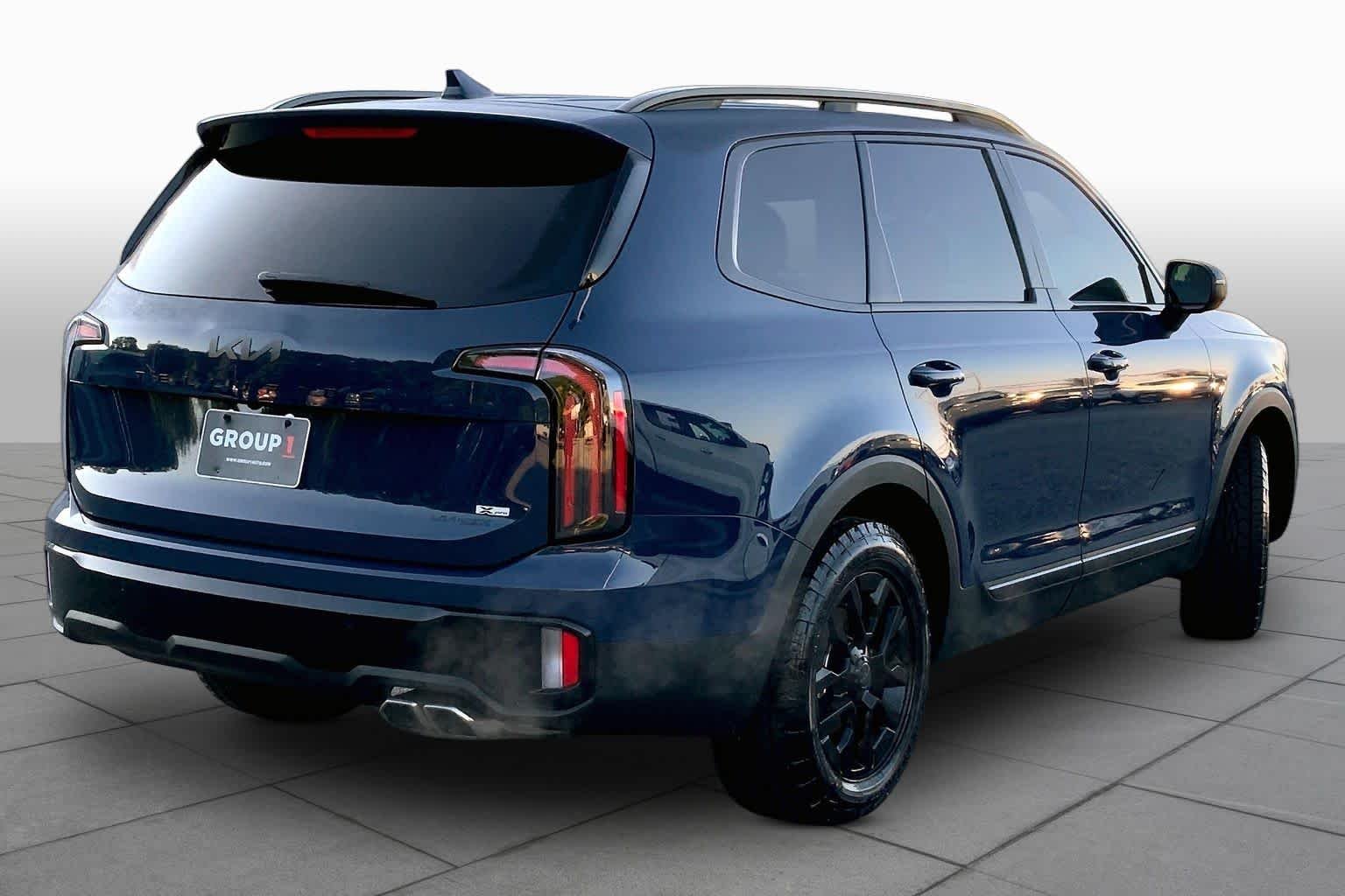 Used 2025 Midnight Lake Blue Kia EX X-Pro image 12